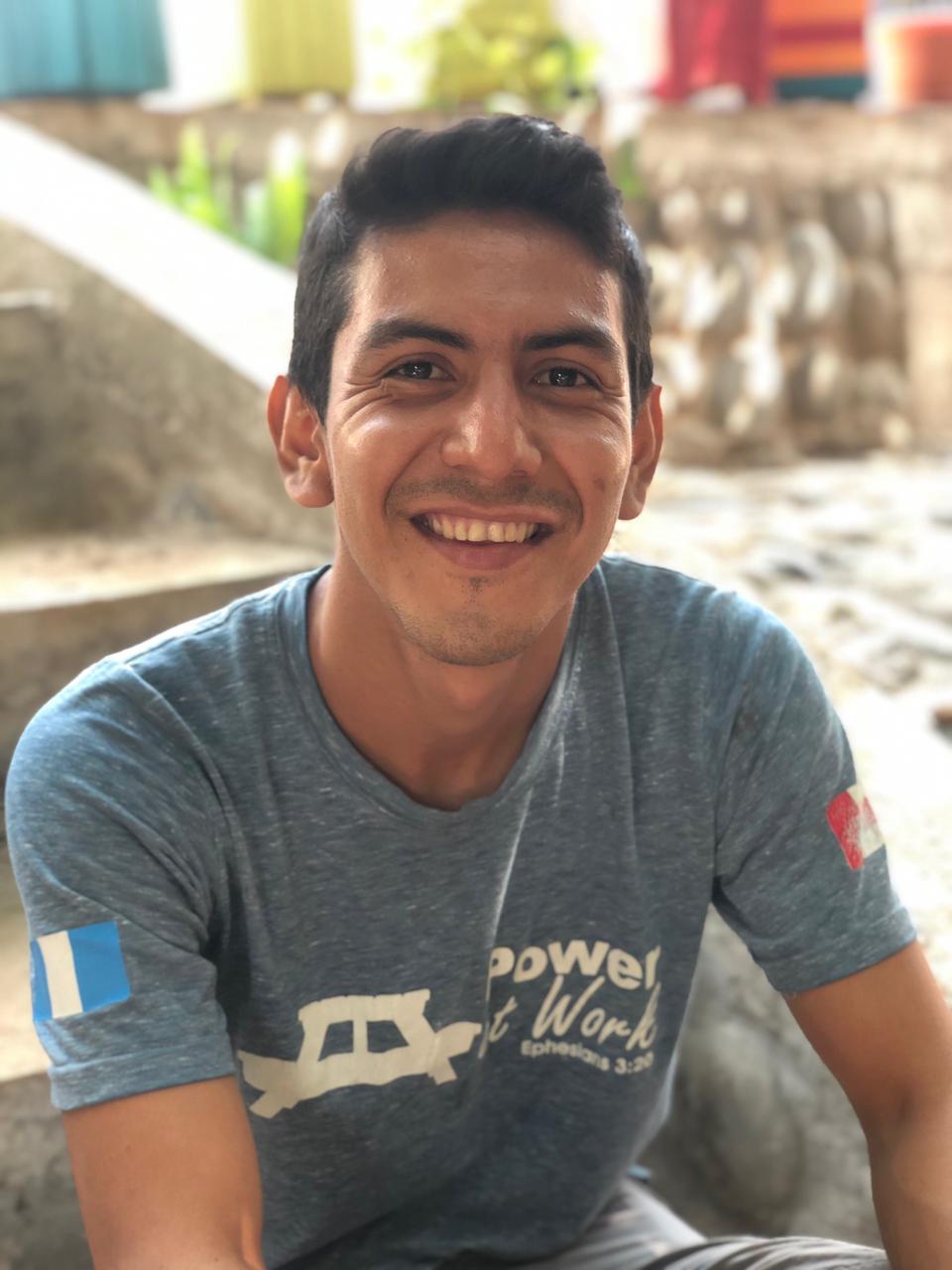               Edwin Ayfan